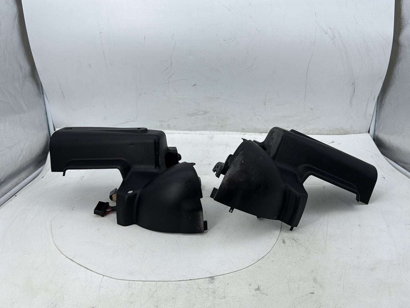 2005 Harley Road Glide Touring FLTRI OEM Left & Right Headlamp Nacelle Covers