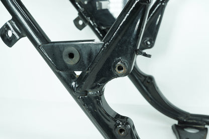 1999 - 2006 Harley-Davidson Touring Electra Glide Classic Body Main Frame Chassis SLVG  	47900-02A