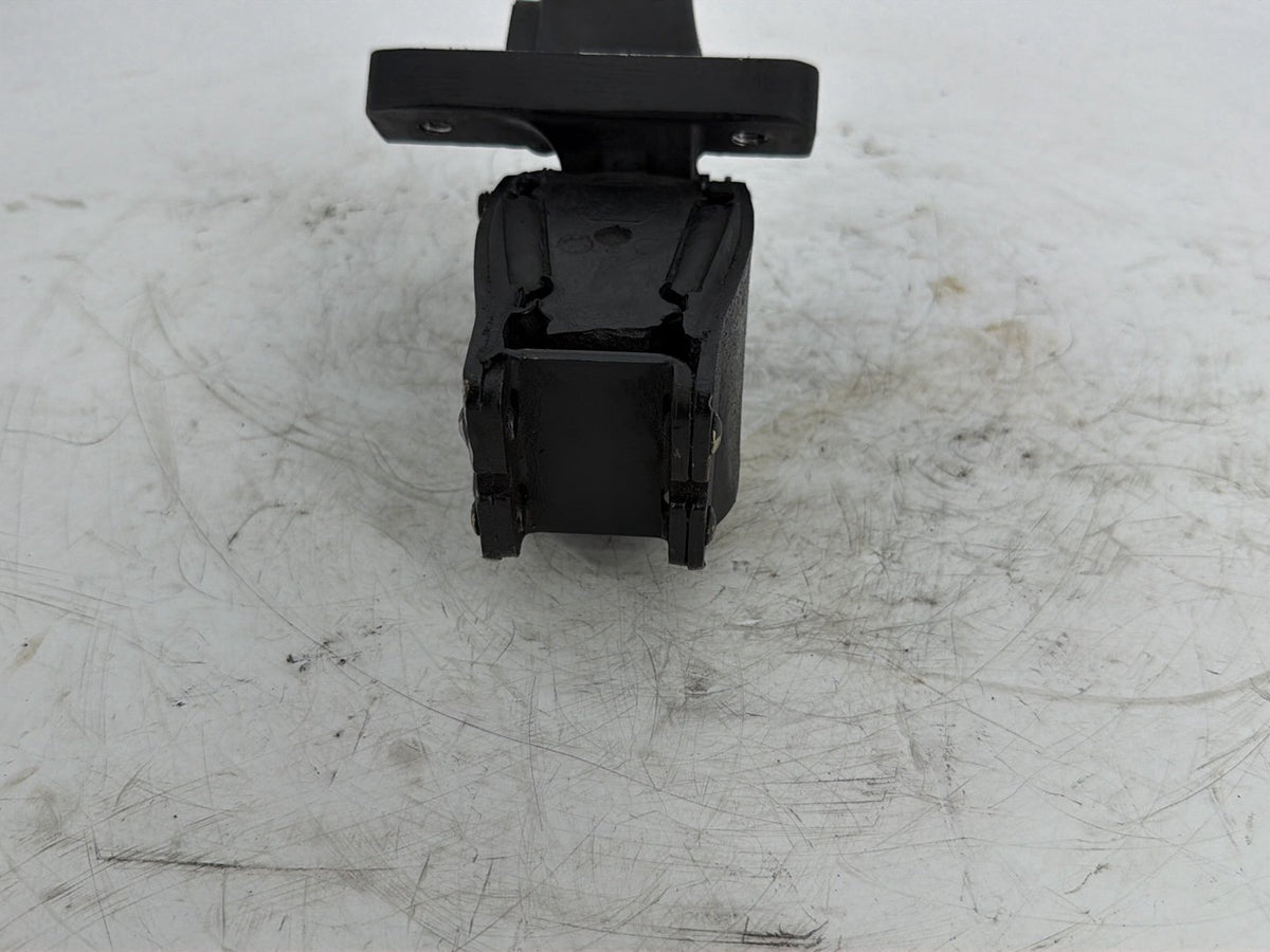 2008 Harley Touring FLHTCUI Electra Glide Ultra OEM Engine Motor Mount Bracket