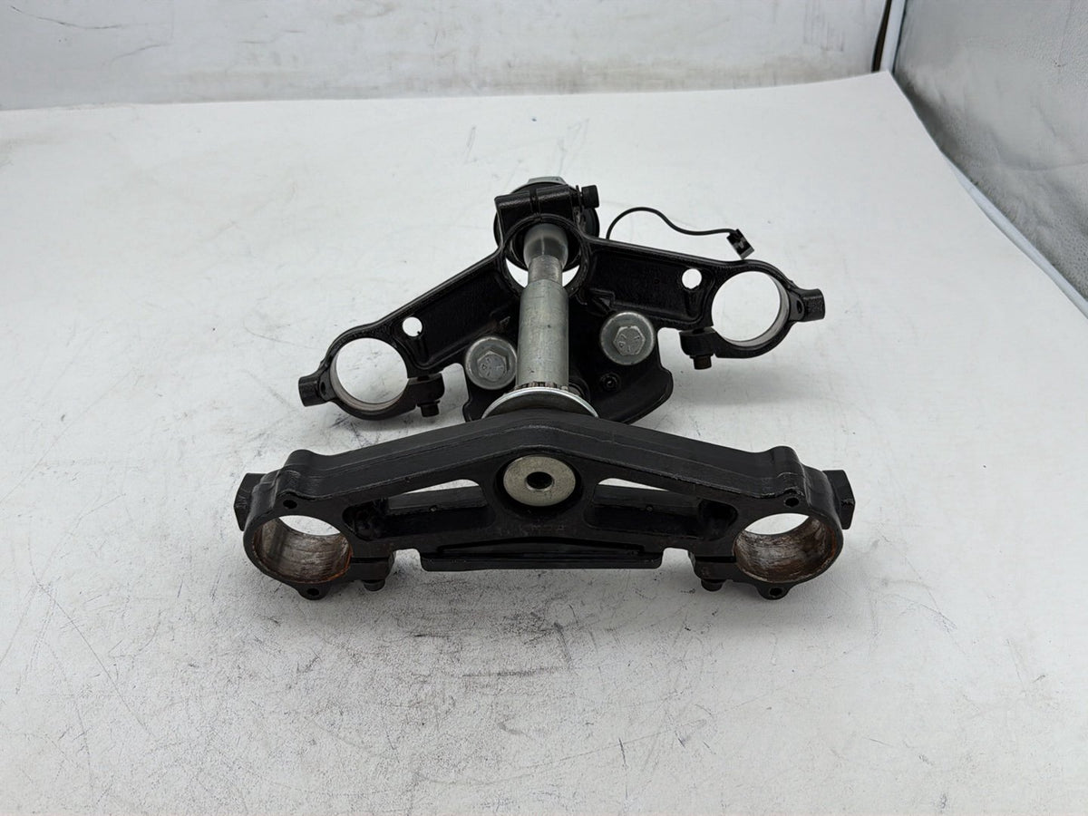 2015 Harley Electra Glide Ultra Front Fork Triple Tree OEM Upper Lower Parts
