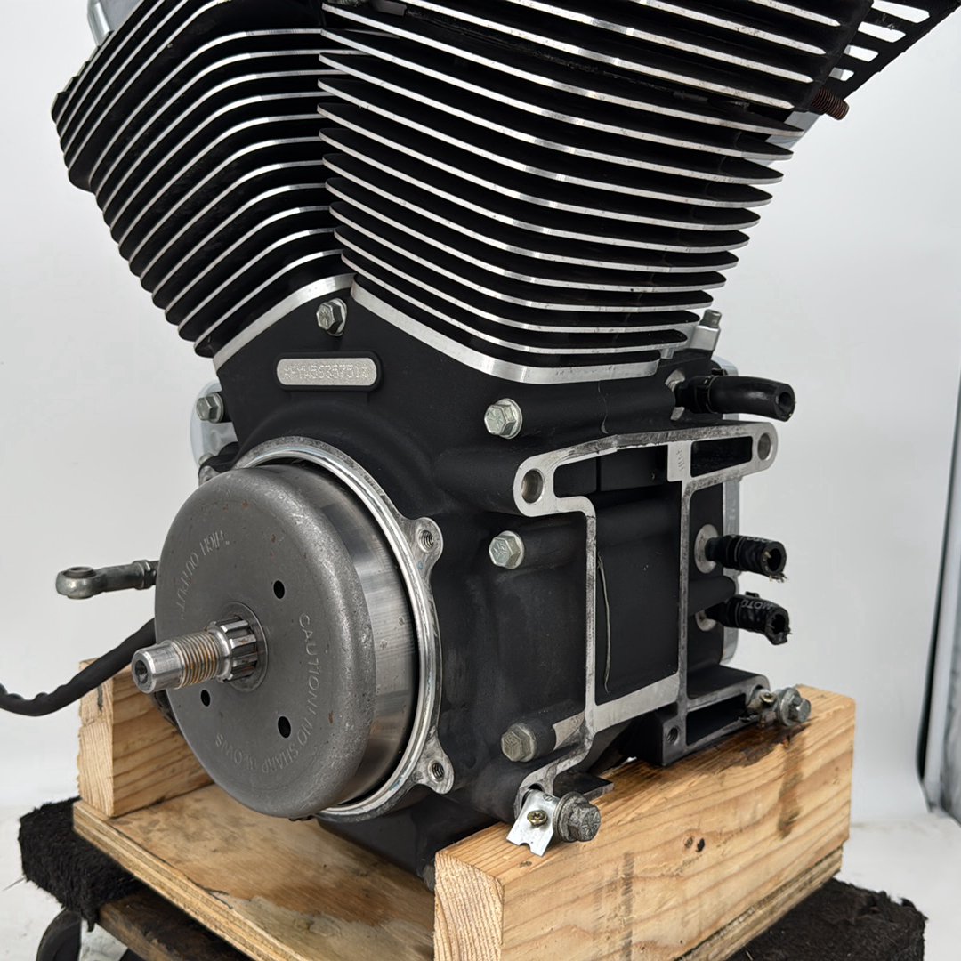 1999 - 2006 Harley-Davidson Touring Road King Custom EFI Twin Cam 88 Engine Motor 19261-05B