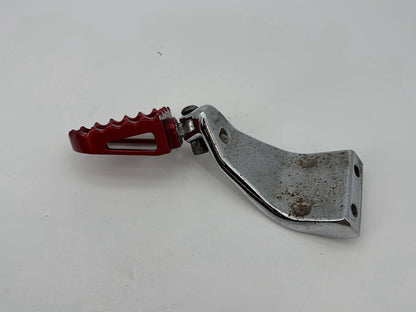 2006 - 2017 Harley-Davidson Dyna Street Bob Left Driver Foot Controls Peg Rest 50639-90A