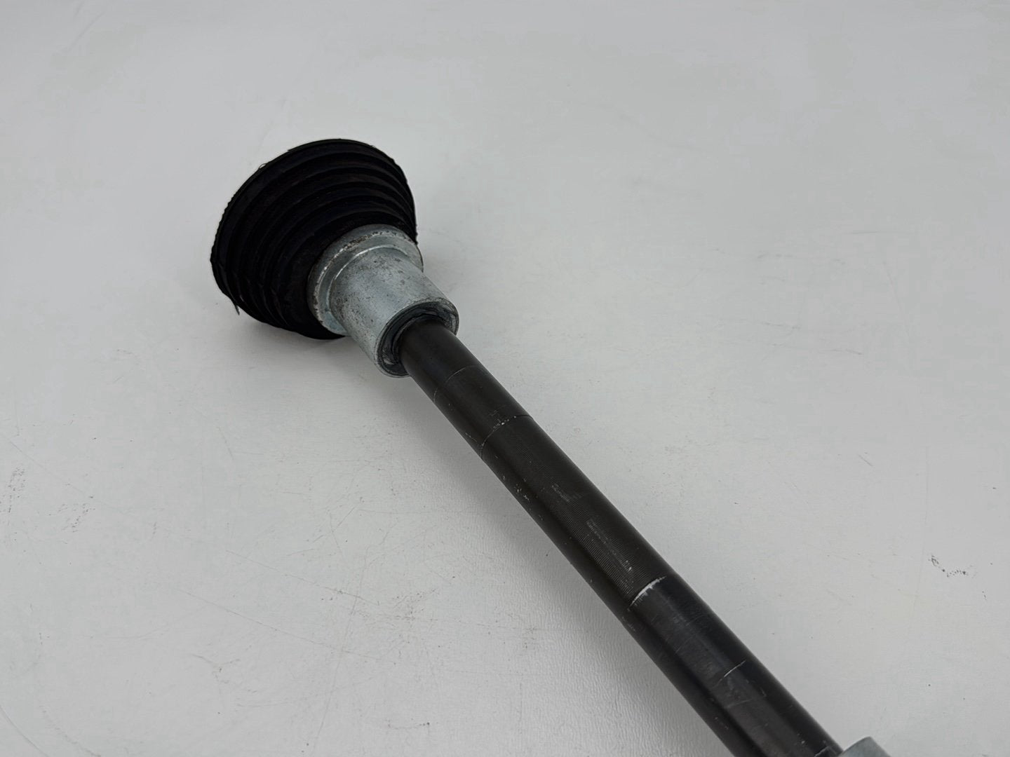 2007 - 2012 Harley-Davidson Touring Road Glide Rear Fork Swingarm Pivot Bolt Shaft 47505-02