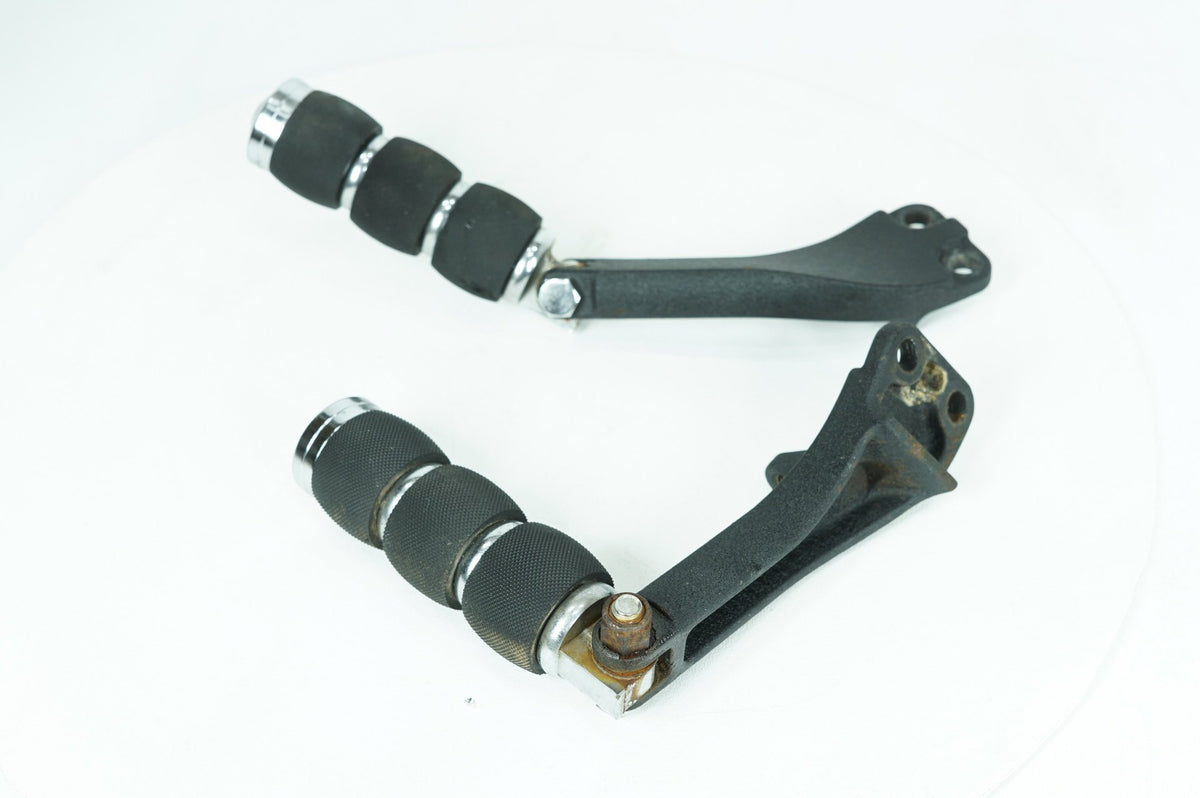 2009 Harley Dyna FXDC Super Glide Custom OEM Passenger Left & Right Foot Pegs