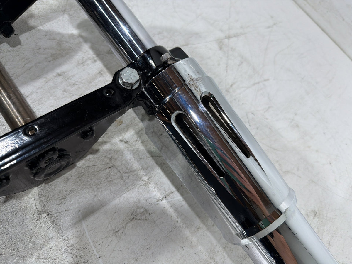 10 Harley Street Glide Touring OEM Front Triple Tree Set LH RH Fork Legs Sliders