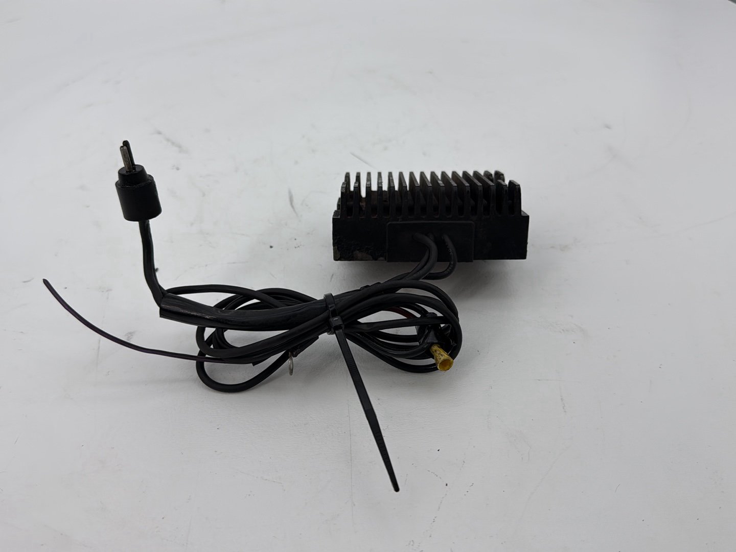1993 Harley Sportster XLH883H Hugger 883 OEM Voltage Regulator Rectifier
