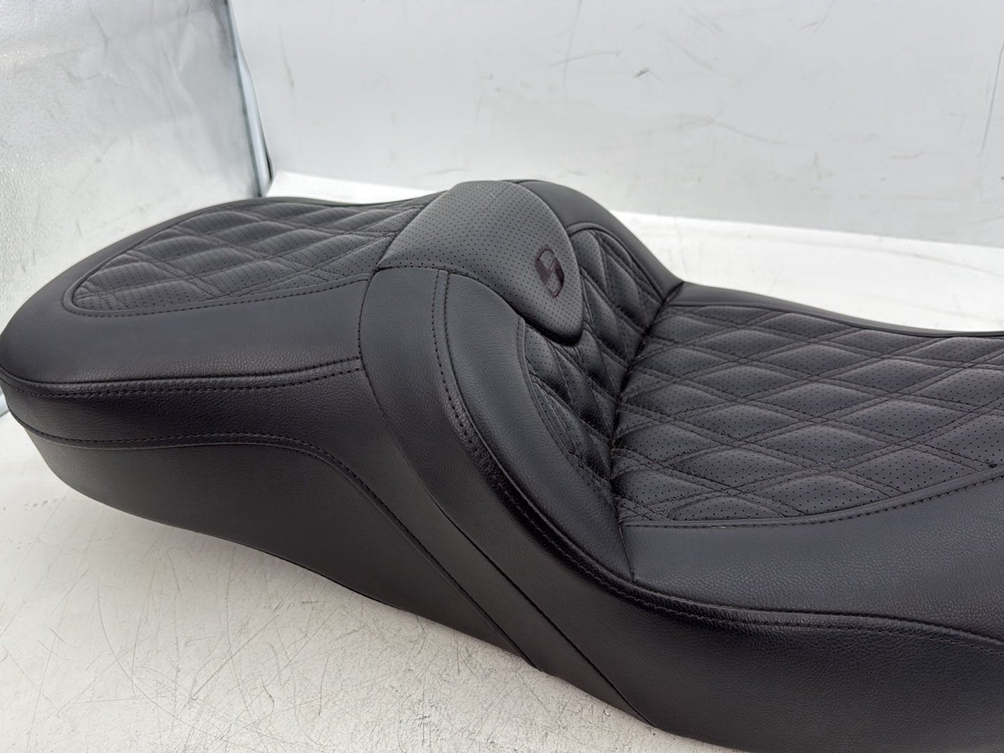 2012 Harley Road Glide Touring FLTRX Custom OEM Passenger Rider Driver Seat Saddle