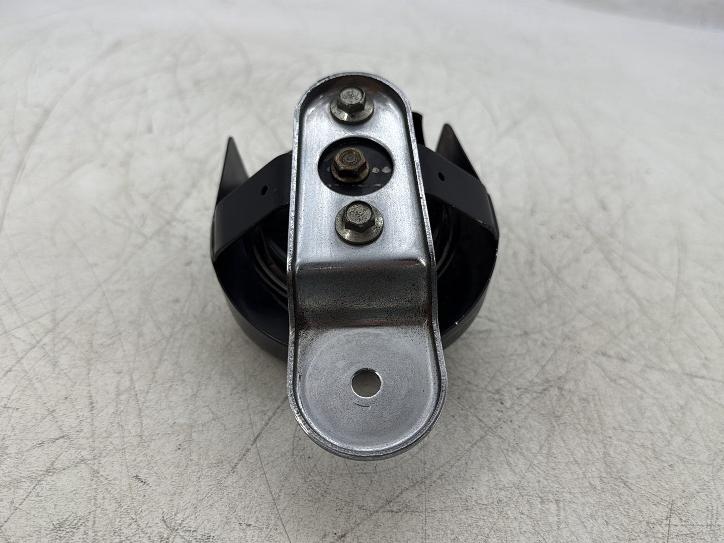 2004 Harley Road King Touring Custom FLHRSI OEM Signal Horn Klaxon Beep