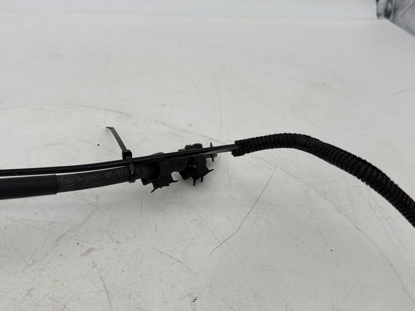 1999 - 2006 Harley-Davidson Touring Electra Glide Rear Brake Hose Line Pipe 40971-00B