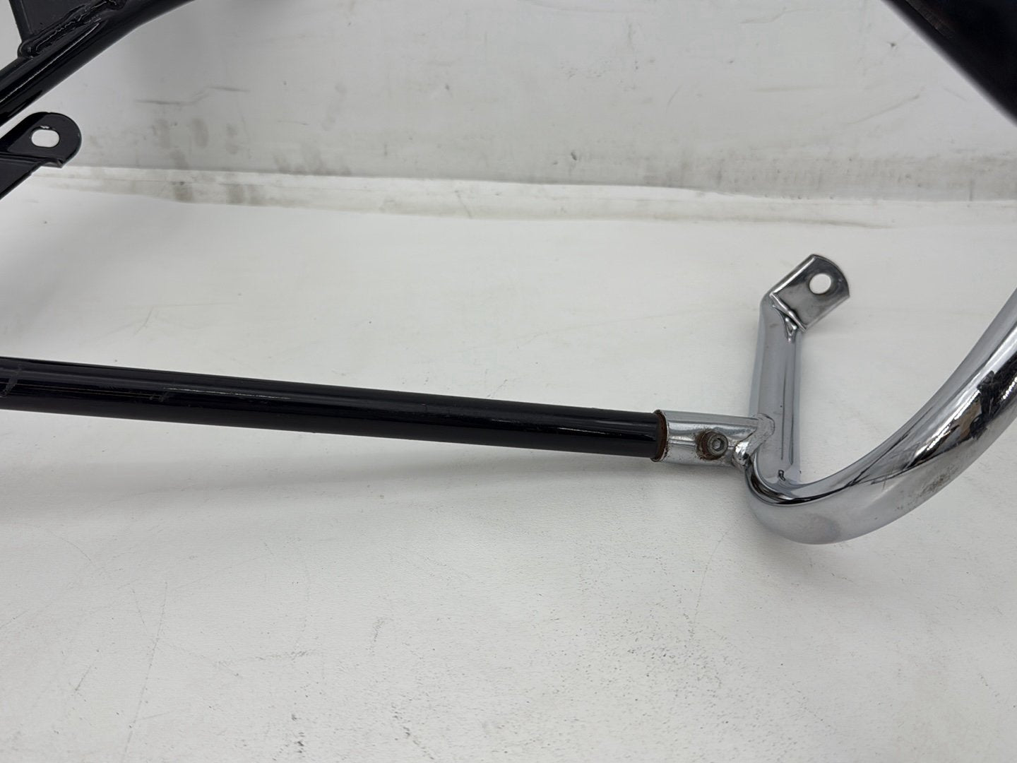 2011 Harley Electra Glide Ultra OEM Rear Left Right Saddlebag Guard Rails Bar