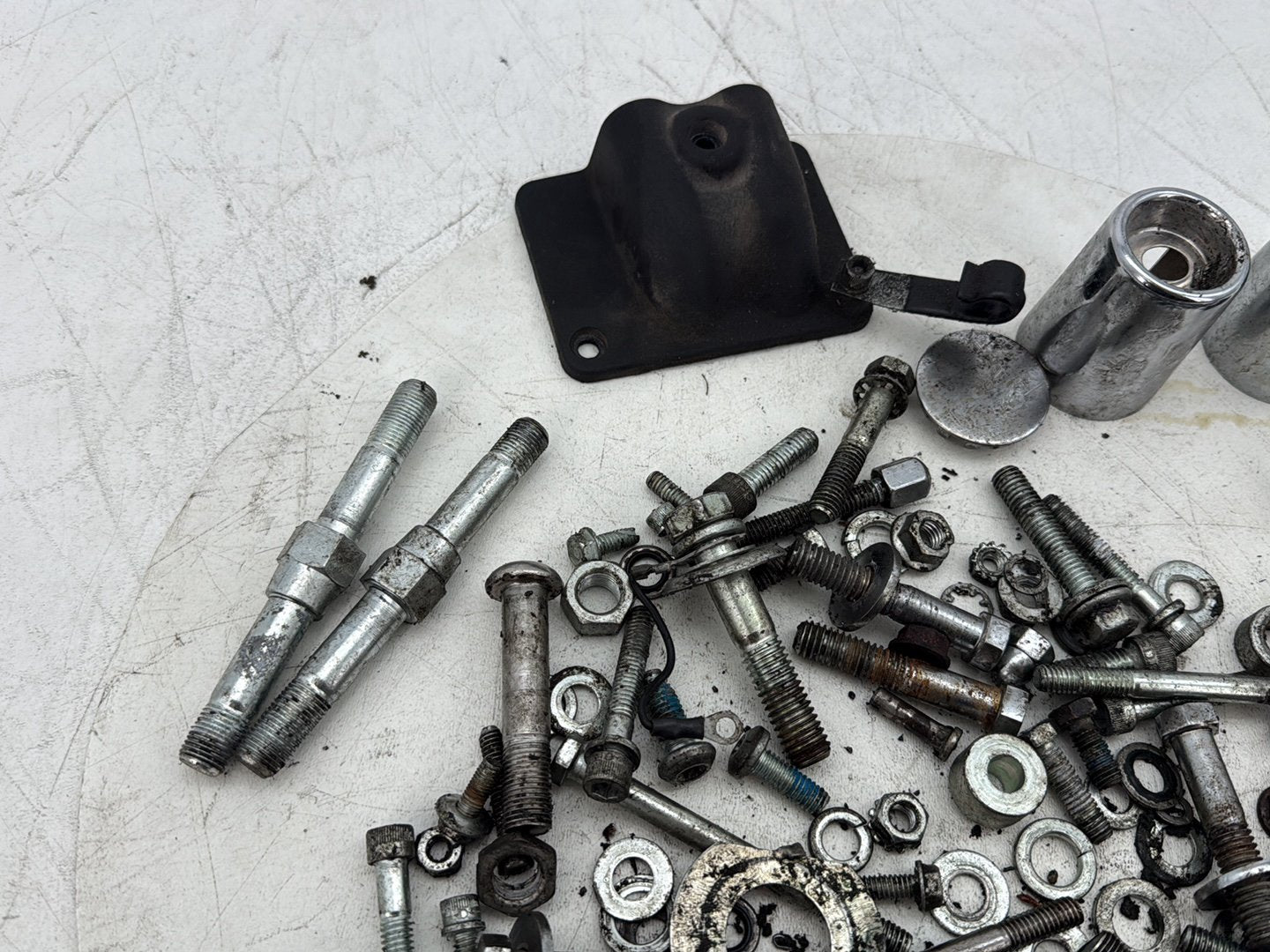 2003 Harley Dyna Wide Glide FXDWG OEM Hardware Bolts Nuts & Brackets