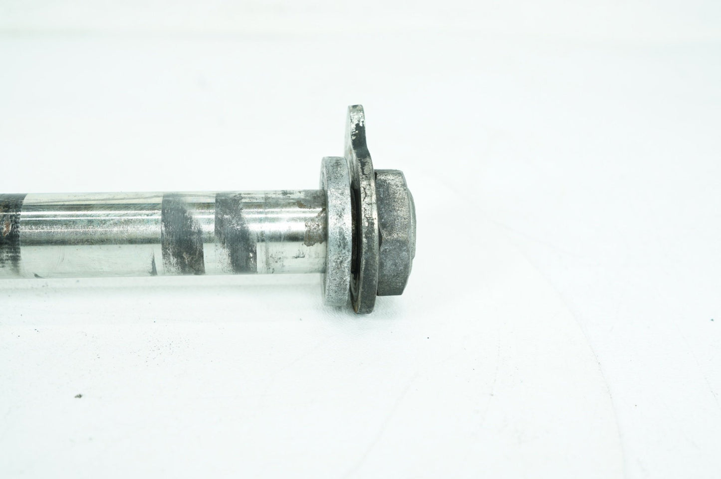 2008 - 2016 Harley-Davidson Touring Electra Glide Ultra Rear Wheel Axle Bolt Shaft 41056-09