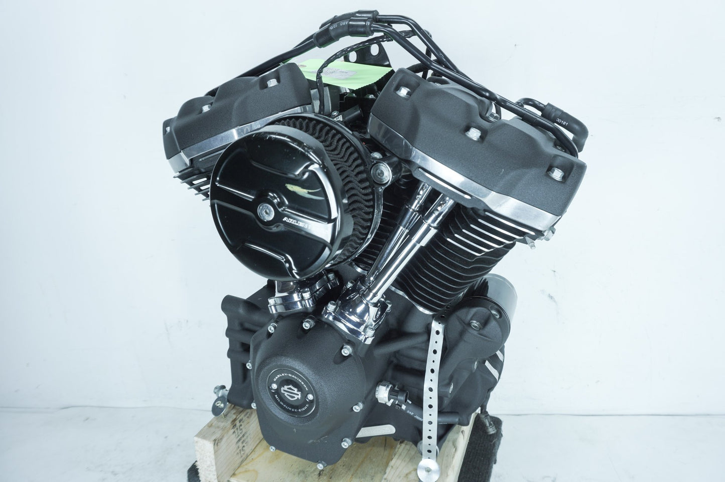 2018 - 2025 Harley-Davidson Softail Street Bob EFI Milwaukee M8 107 Engine Motor 16200386