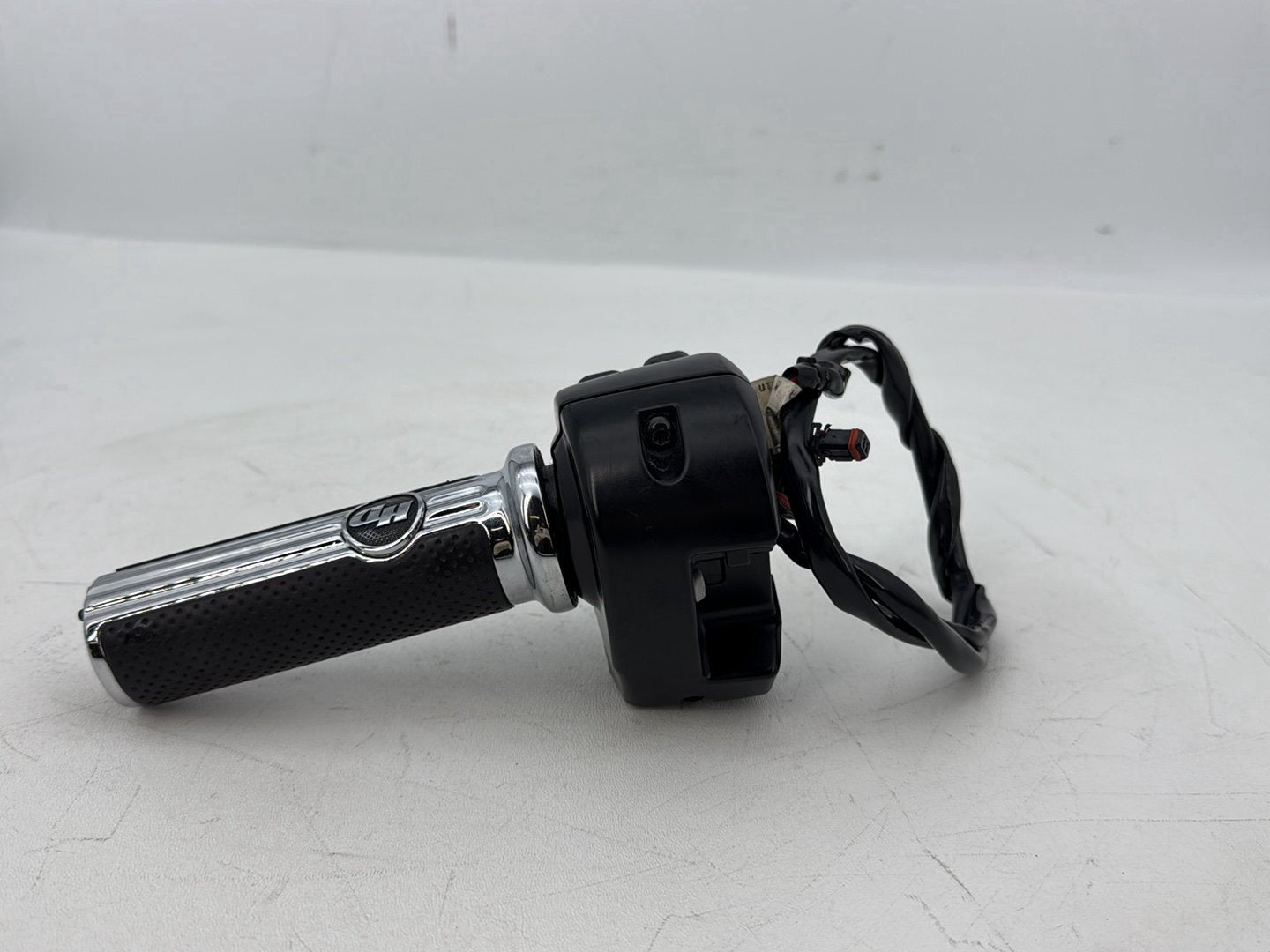 2019 - 2023 Harley-Davidson Touring Street Glide Right Engine Start Kill Switches Controls 71500129B