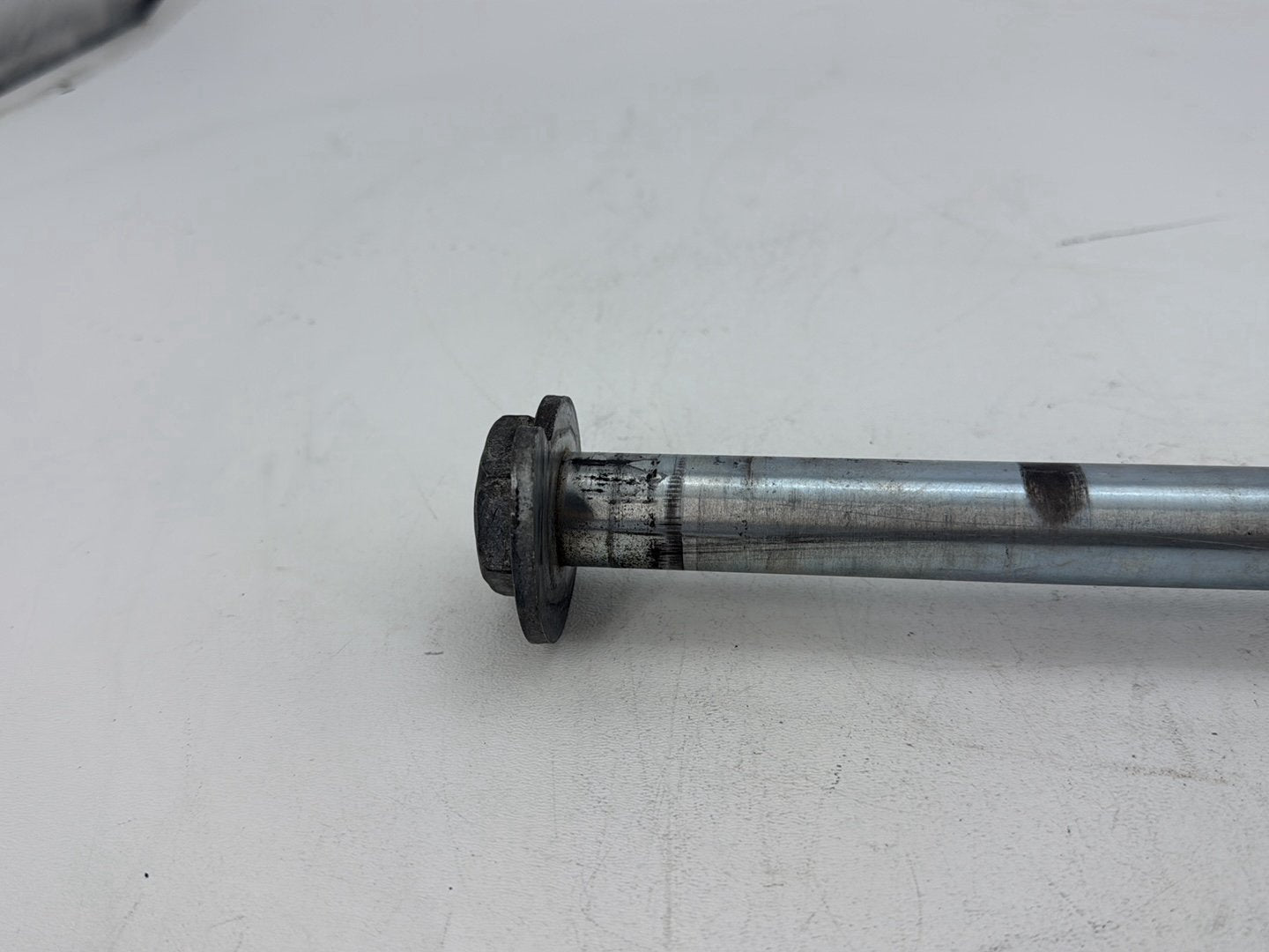 2014 Harley Electra Glide Touring CVO Screamin Eagle OEM Rear Wheel Axle Bolt Shaft