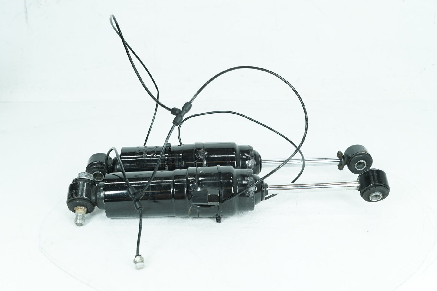 1999 - 2006 Harley-Davidson Touring Electra Ultra Rear Left Right Shock Absorbers 729202