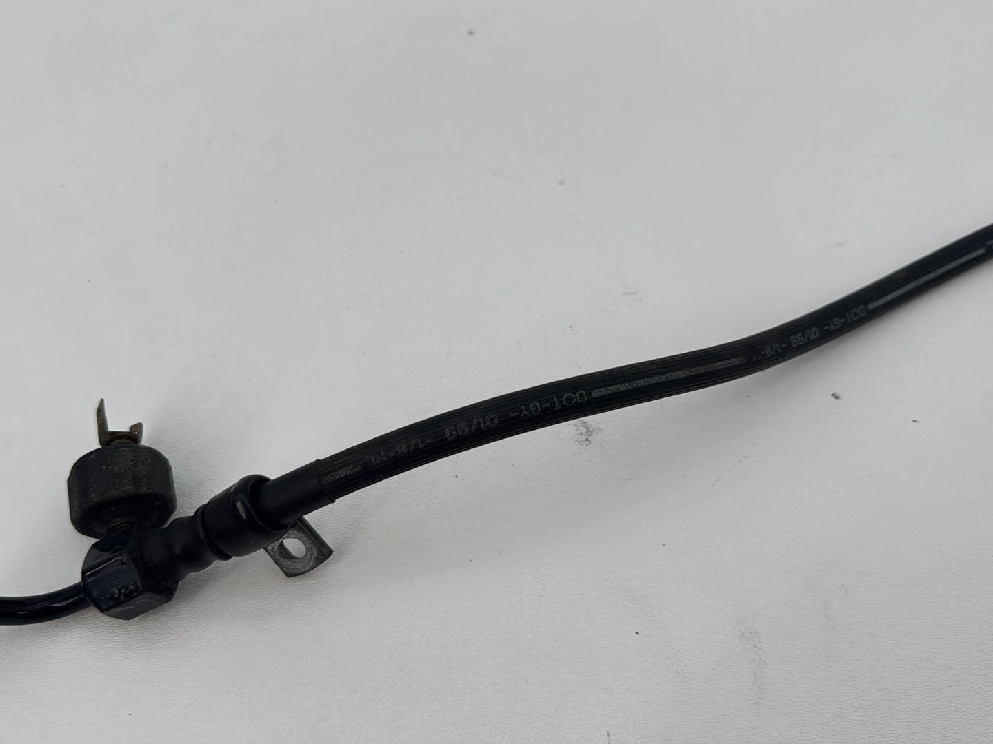 1999 - 2006 Harley-Davidson Dyna Wide Glide Rear Brake Hose Line Pipe 40956-90B