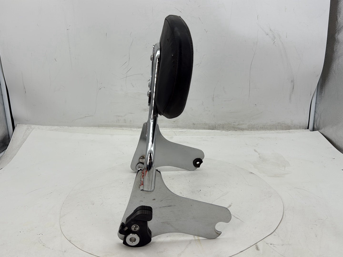 2007 Harley Street Glide Touring FLHX OEM Rear Sissy Bar w/ Backrest Cushion Pad