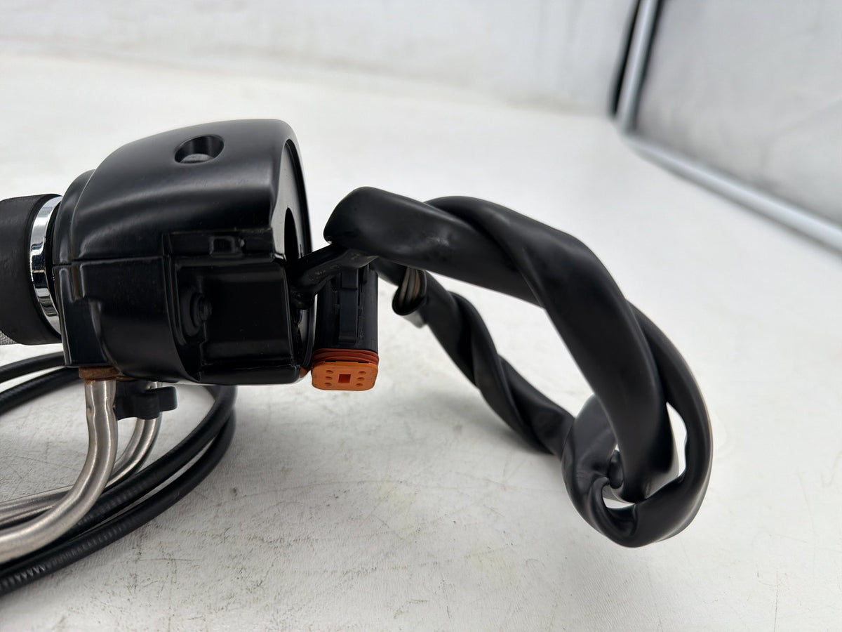 2001 Harley Softail Deuce FXSTD OEM Right Engine Start Kill Switches Controls