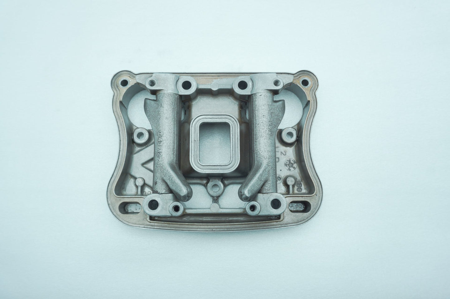 1991 - 2003 Harley-Davidson Sportster  Twin Cam Lower 1 Rocker Box 17543-99A 17501-86B