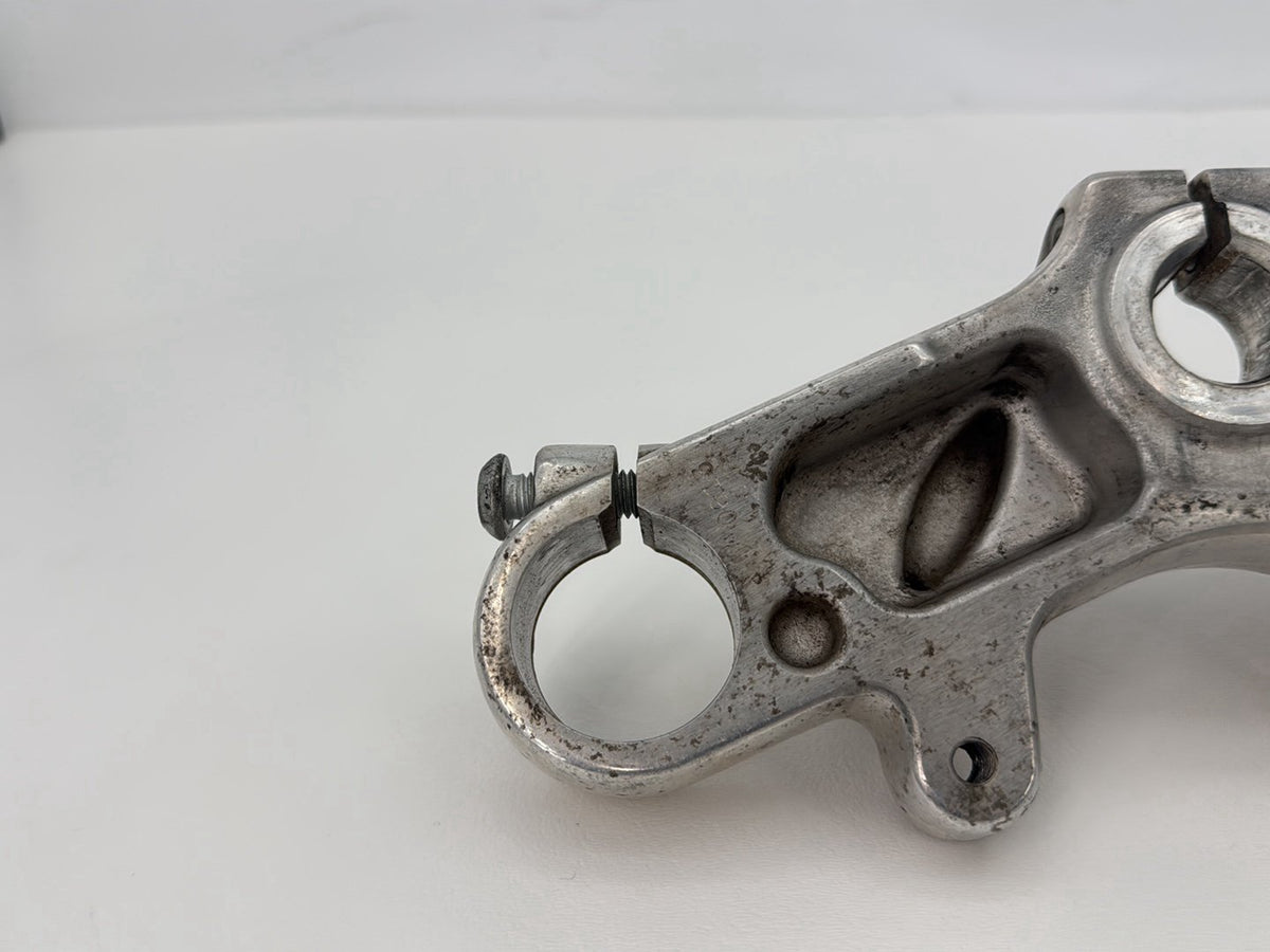 2014 Harley Sportster XL883L 883 SuperLow OEM Front Fork Upper Triple Tree
