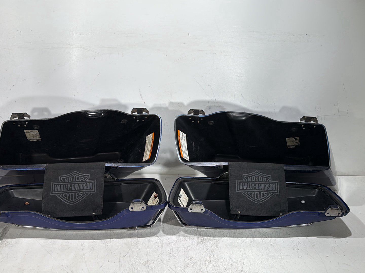 2006 Harley Touring FLHTCI Electra Glide Classic OEM Left Right Saddlebags Luggage NOKey