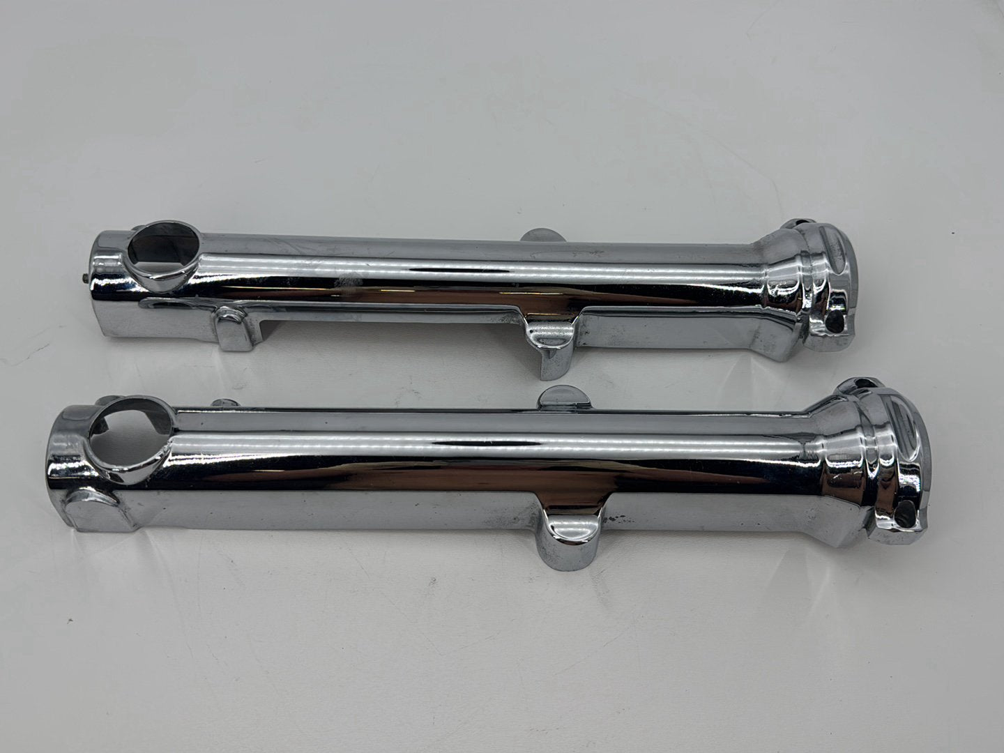1999 - 2006 Harley-Davidson Dyna Low Rider Front Left & Right Fork Legs Sliders Chrome