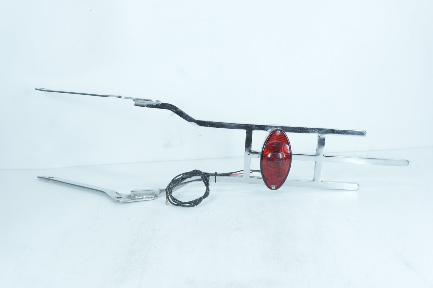 1999 - 2006 Harley-Davidson Dyna Low Rider Rear Back Sissy Bar Rail Sissybar 68230-88B