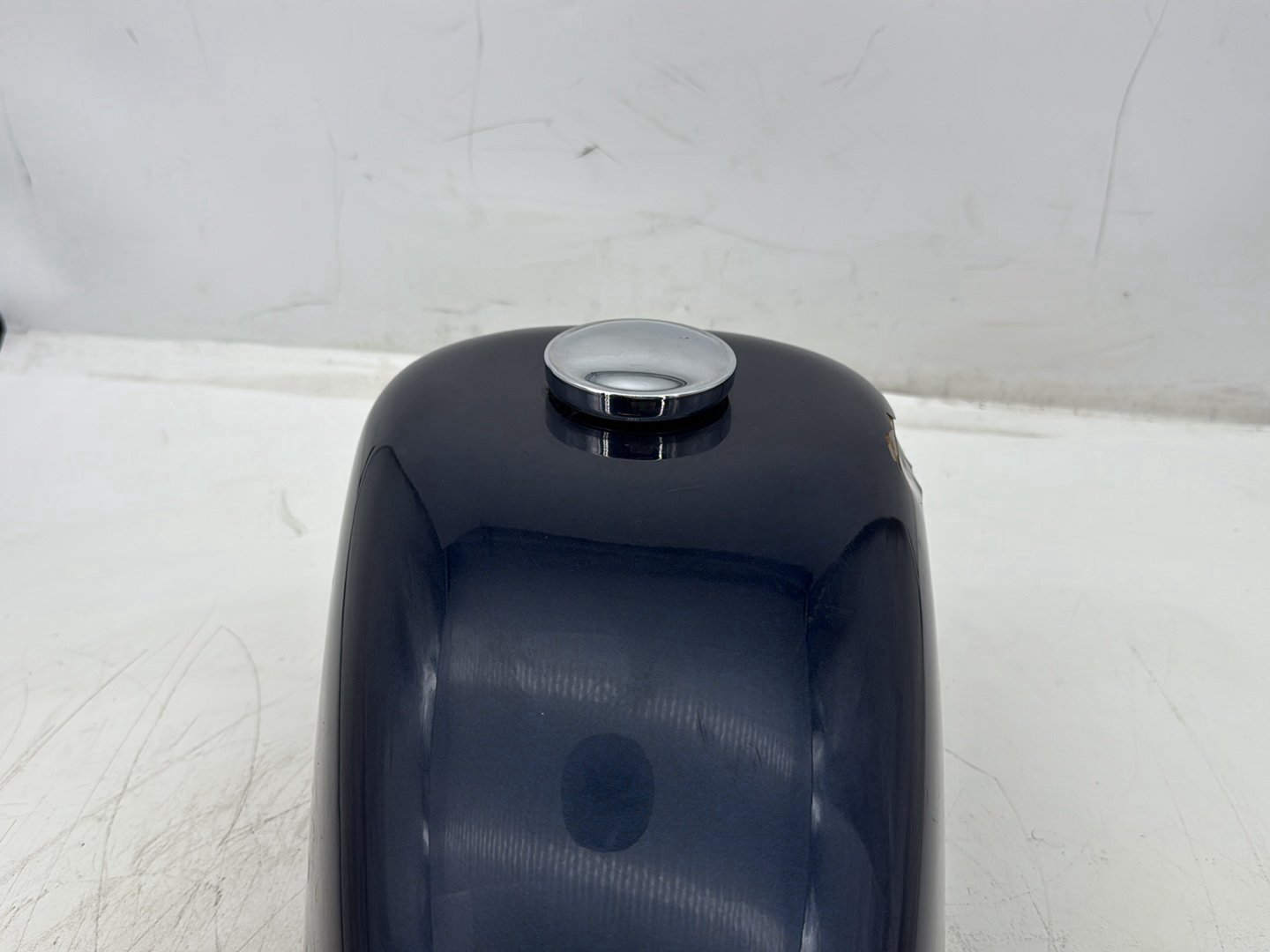 2013 Harley Forty-Eight Sportster 1200X OEM Fuel Gas Tank Gasoline Reservoir