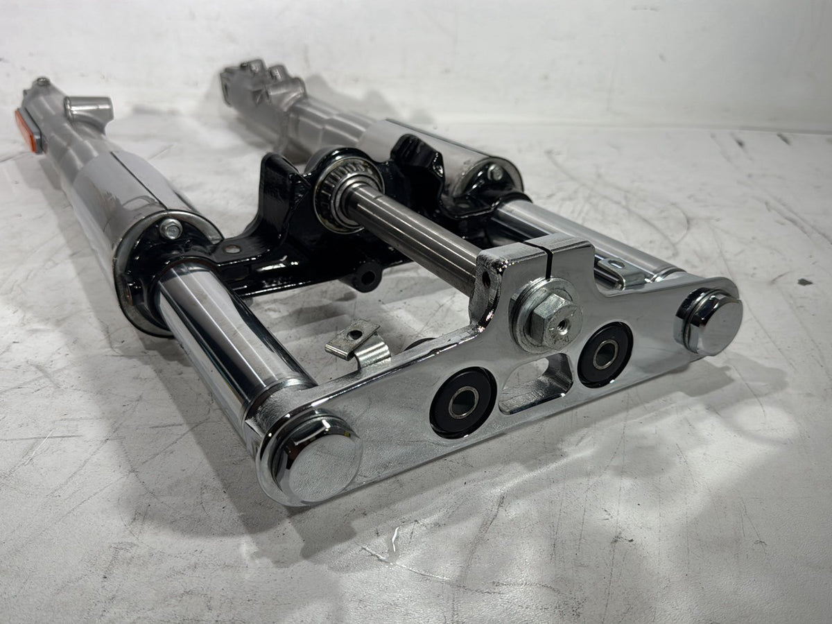 2013 Harley Heritage Softail Classic FLSTC OEM Front Triple Tree Set & LH RH Fork Legs Sliders