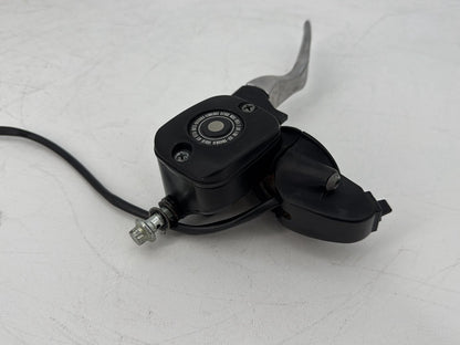 1999 - 2006 Harley-Davidson Touring Electra Glide Classic Front Right Brake Lever Master Cylinder 45013-96D