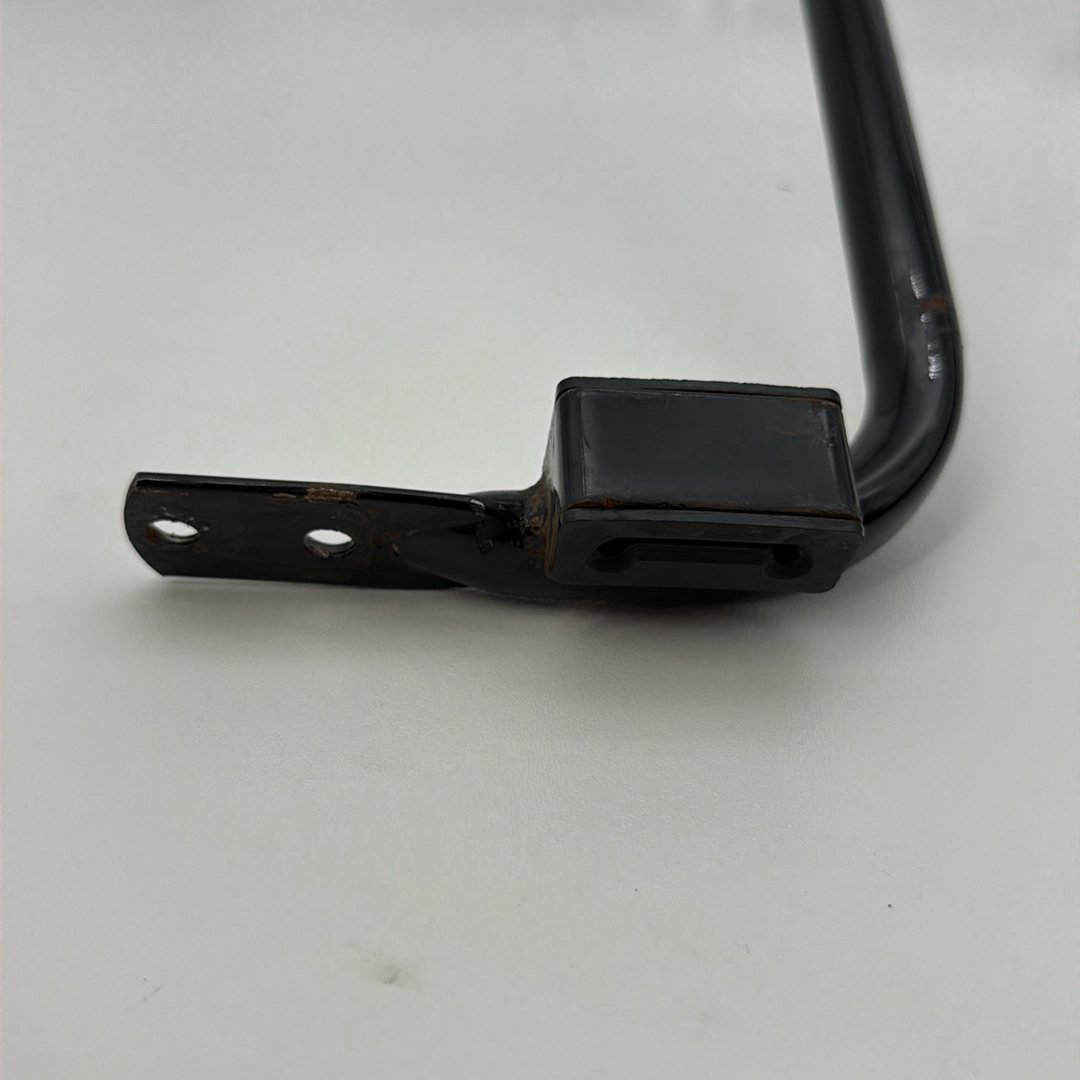 1999 - 2006 Harley-Davidson Touring Road King Rear Left Right Saddlebag Guard Rails Bar  	49194-85