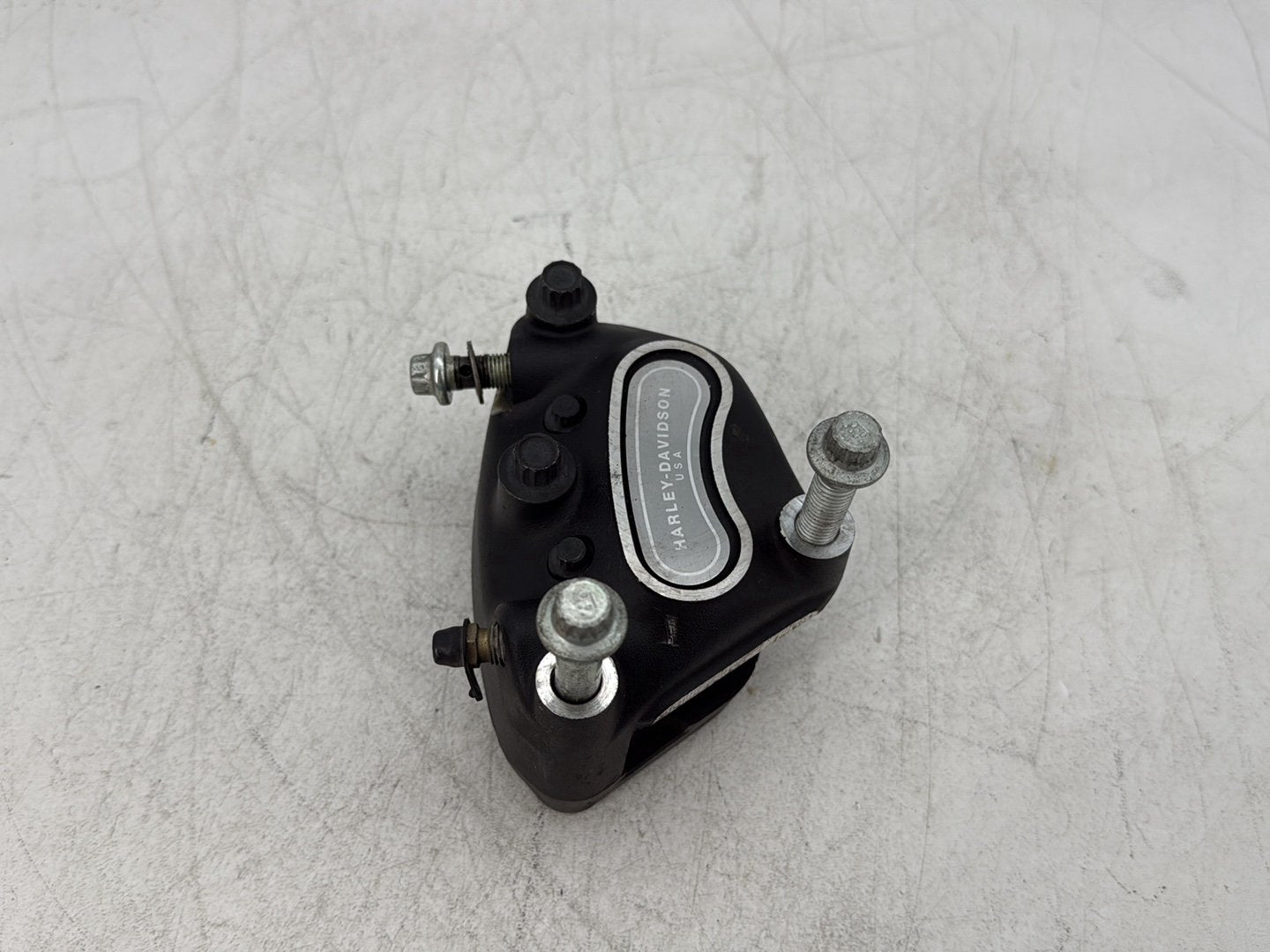2005 Harley Electra Glide Touring Ultra FLHTCUI OEM Front Left 1 Brake Caliper