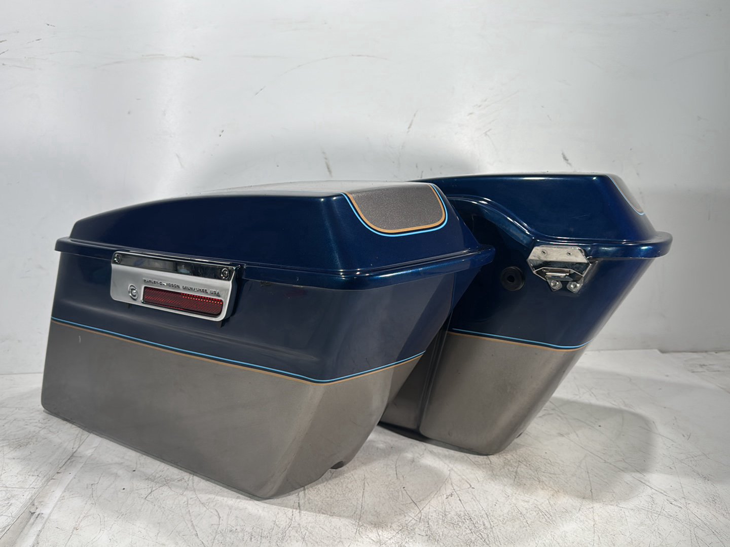 1998 Harley Touring FLHTCUI Electra Glide Ultra OEM Left Right Saddlebags Luggage NOKey