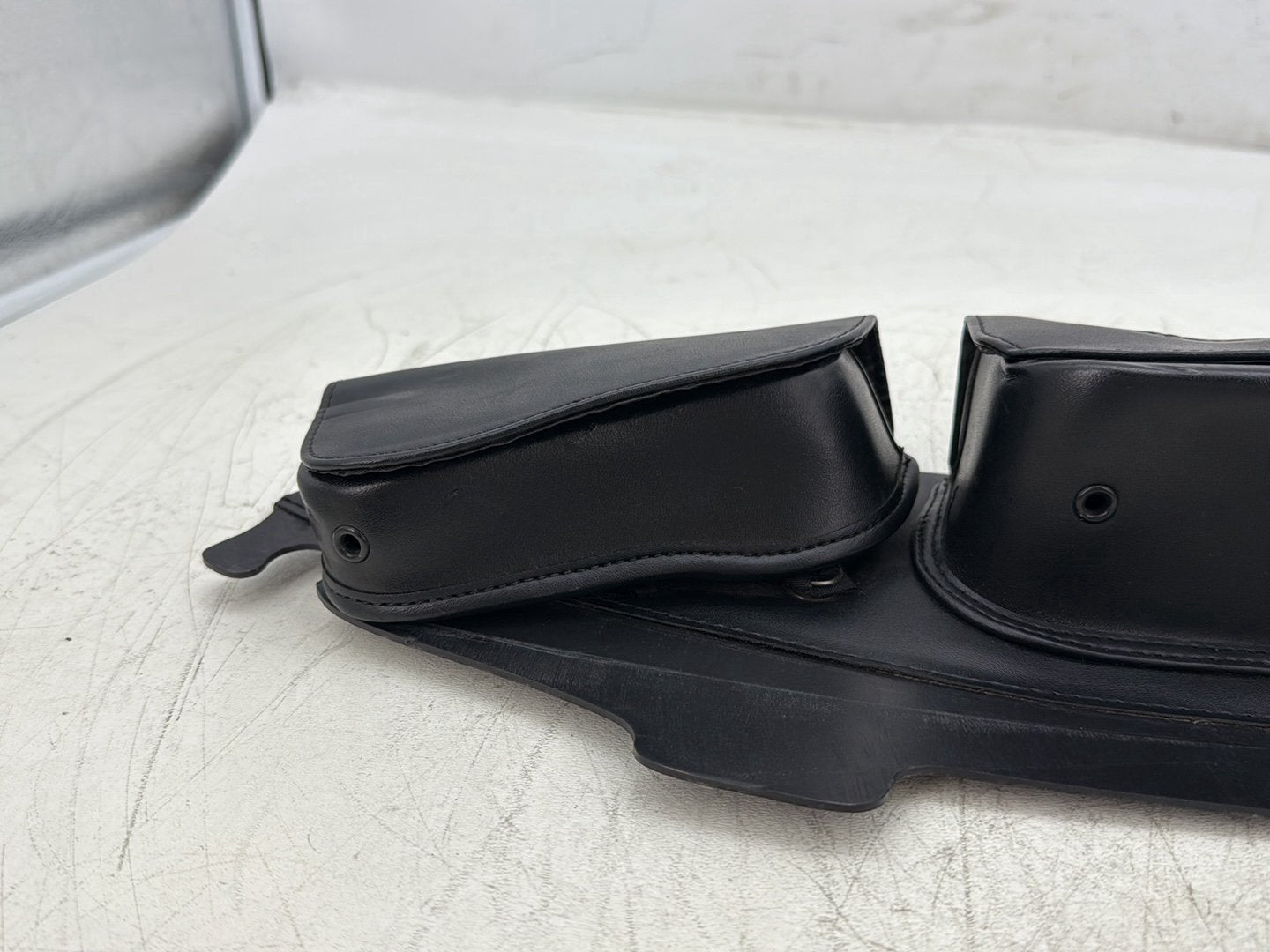 07 Harley Electra Glide Touring Ultra OEM Front Onboard Tool Bag Leather Storage