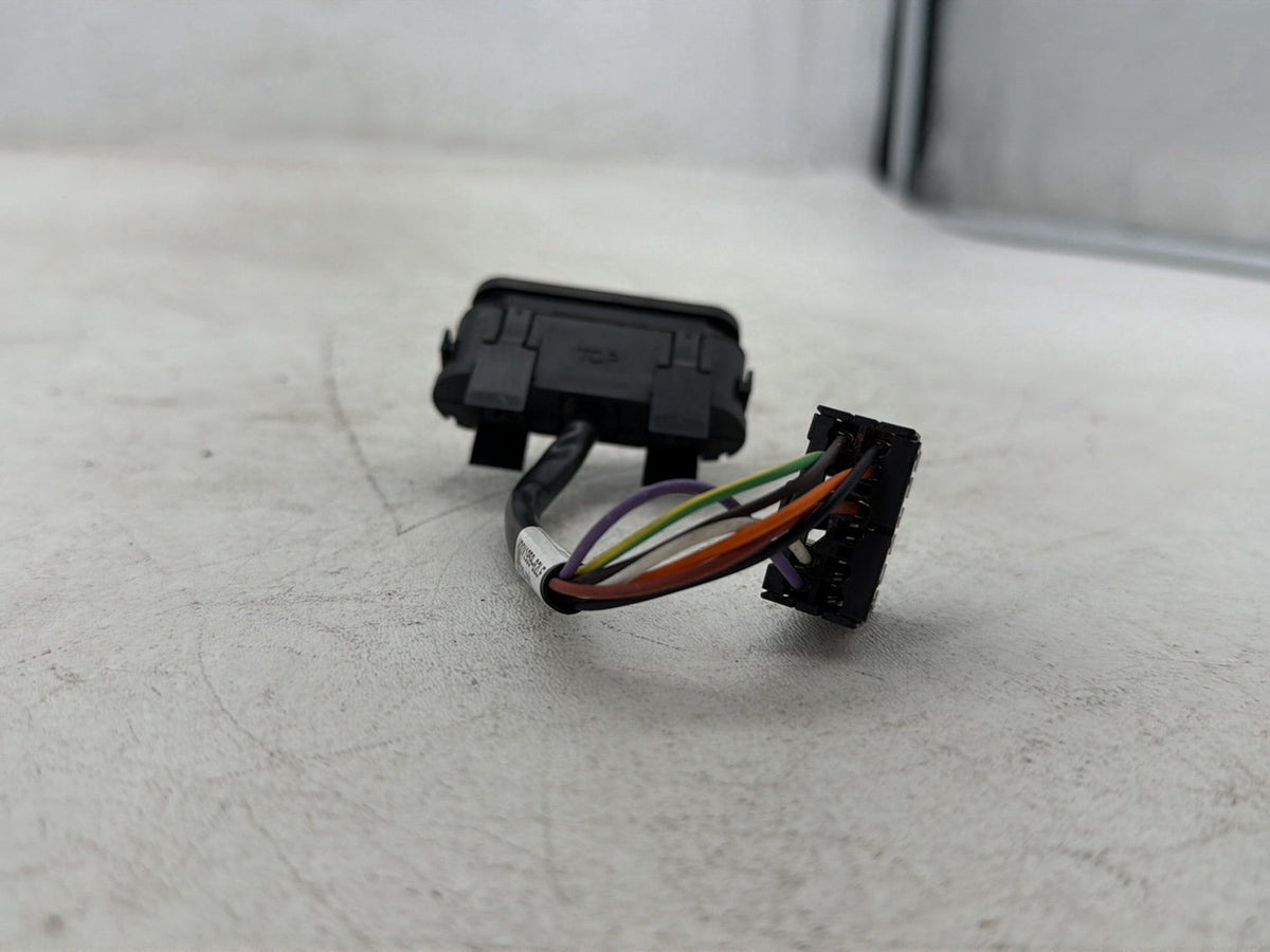 2013 Harley Electra Glide Touring CVO Screamin Eagle OEM Dash Indicator Lamp Wire Plug In