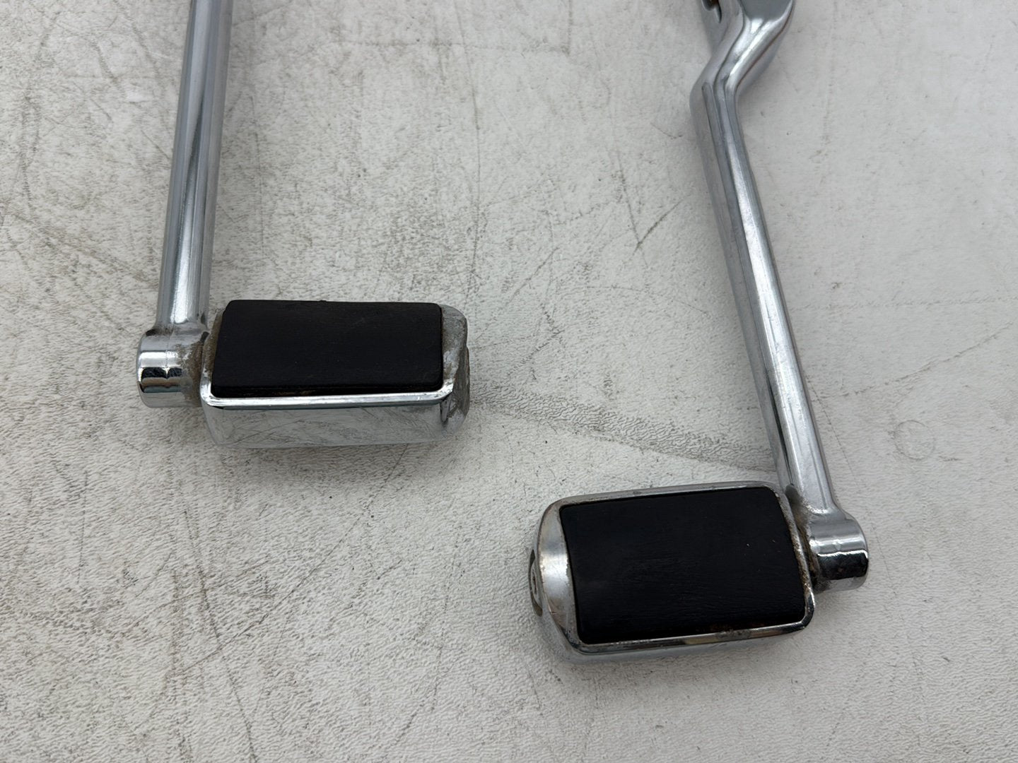 2013 Harley Heritage Softail Classic FLSTC OEM Gear Shifter Lever Pedal Pedals