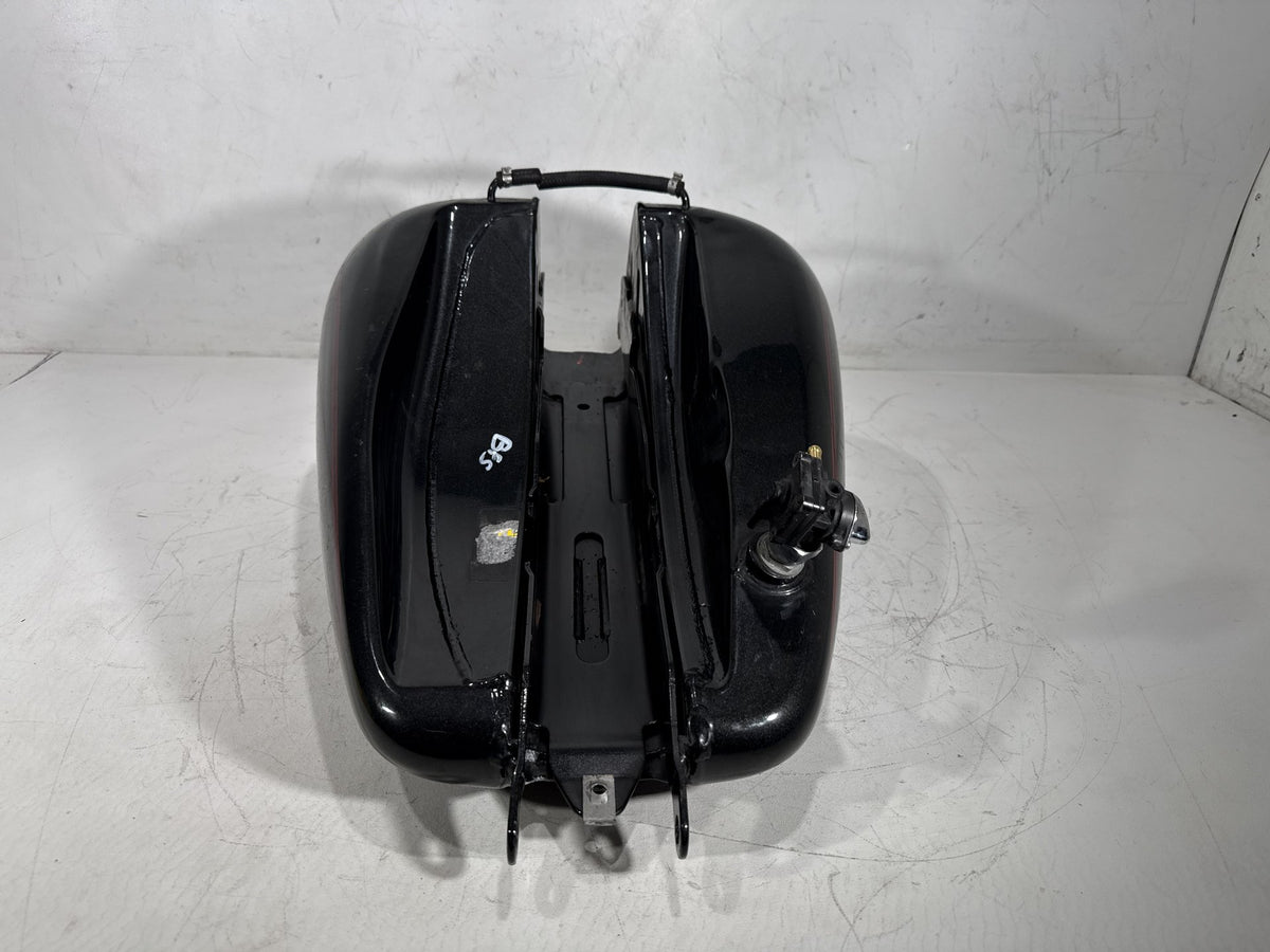 2005 Harley Dyna Super Glide Custom FXDC OEM Fuel Gas Tank Gasoline Reservoir