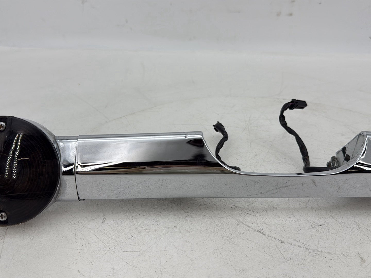 1999 - 2006 Harley-Davidson Touring Electra Glide Ultra Rear Left & Right Turn Signals 68510-74C