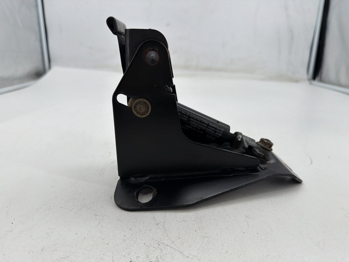 2011 Harley Electra Glide Touring Ultra OEM Adjustable Rider Backrest Lift Mount