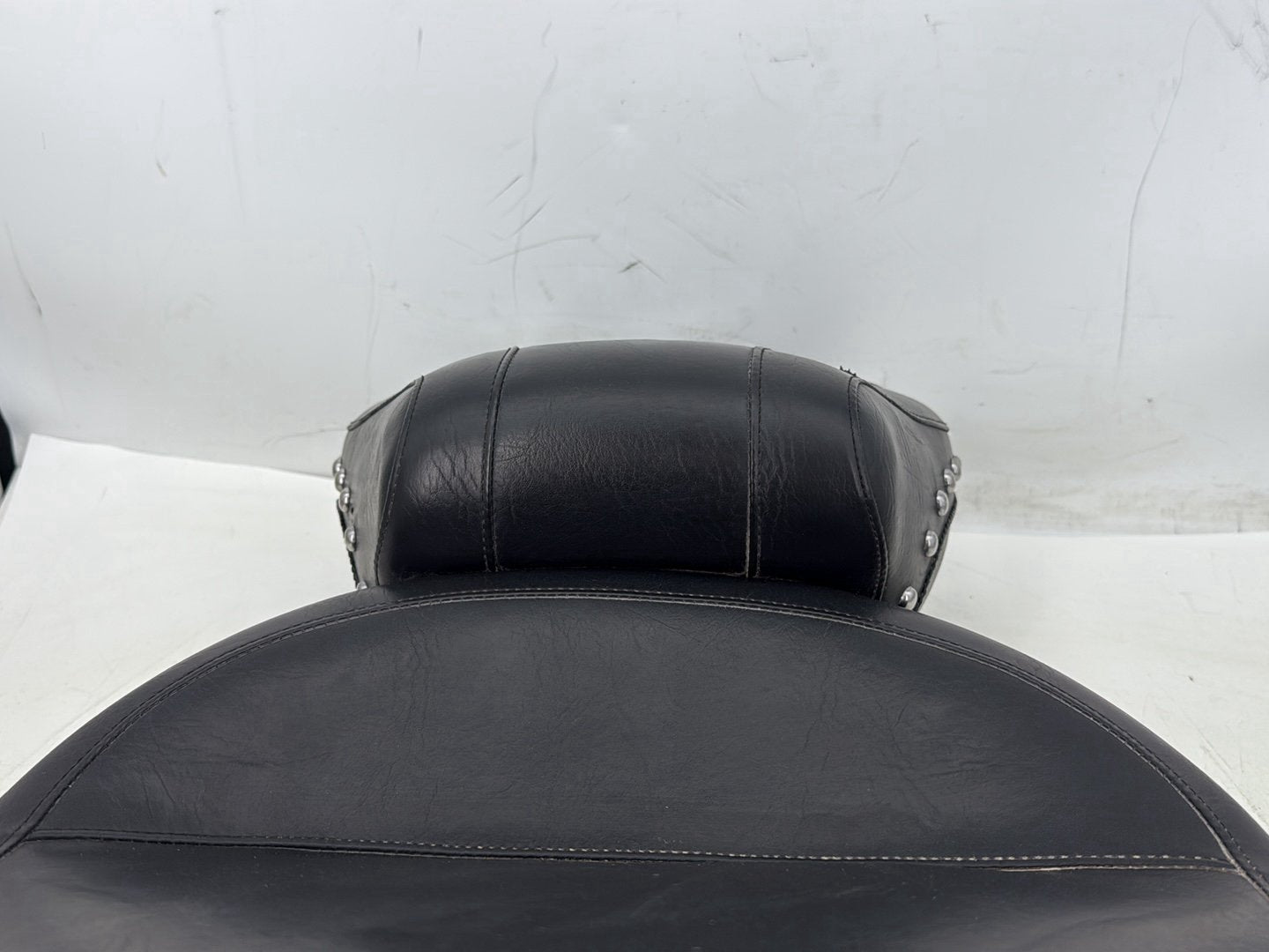 2000 Harley Softail FLSTC Heritage Classic OEM Passenger Rider Driver Seat Saddle