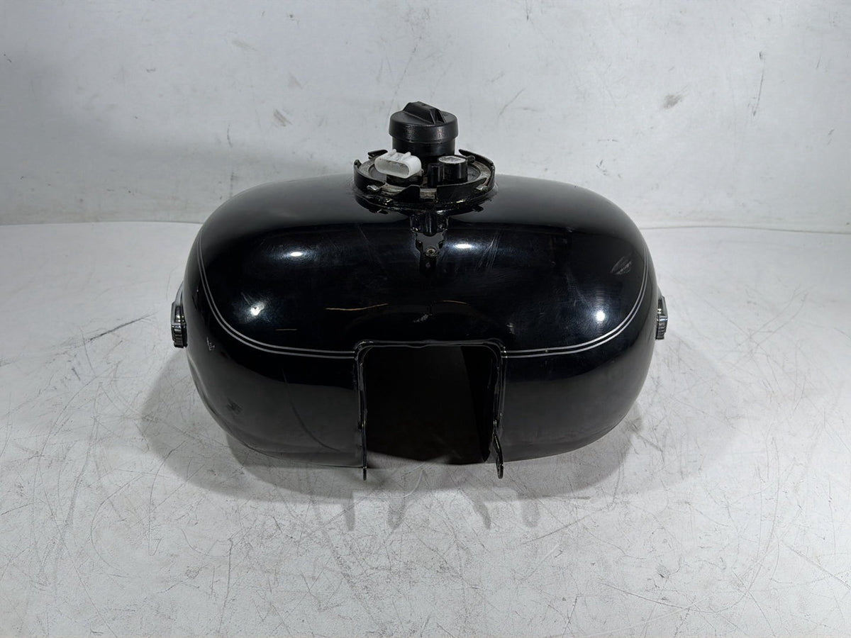 2014 Harley Electra Glide Touring Ultra OEM Fuel Gas Tank Gasoline Reservoir