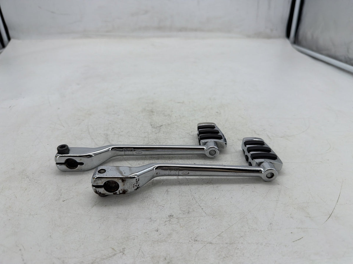 2004 Harley Electra Glide Touring Ultra OEM Gear Shifter Lever Pedal Pedals