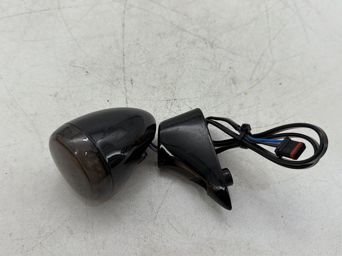 2018 Harley Road Glide Touring FLTRXS OEM Front 1 Turn Signal Indicator Blinker