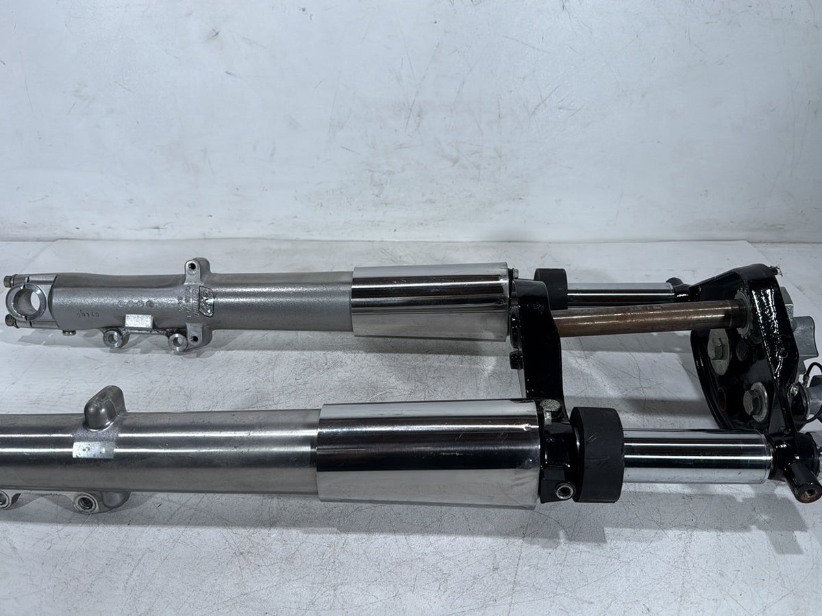 07 Harley Electra Glide Touring Front Triple Tree Set & LH RH Fork Legs Sliders