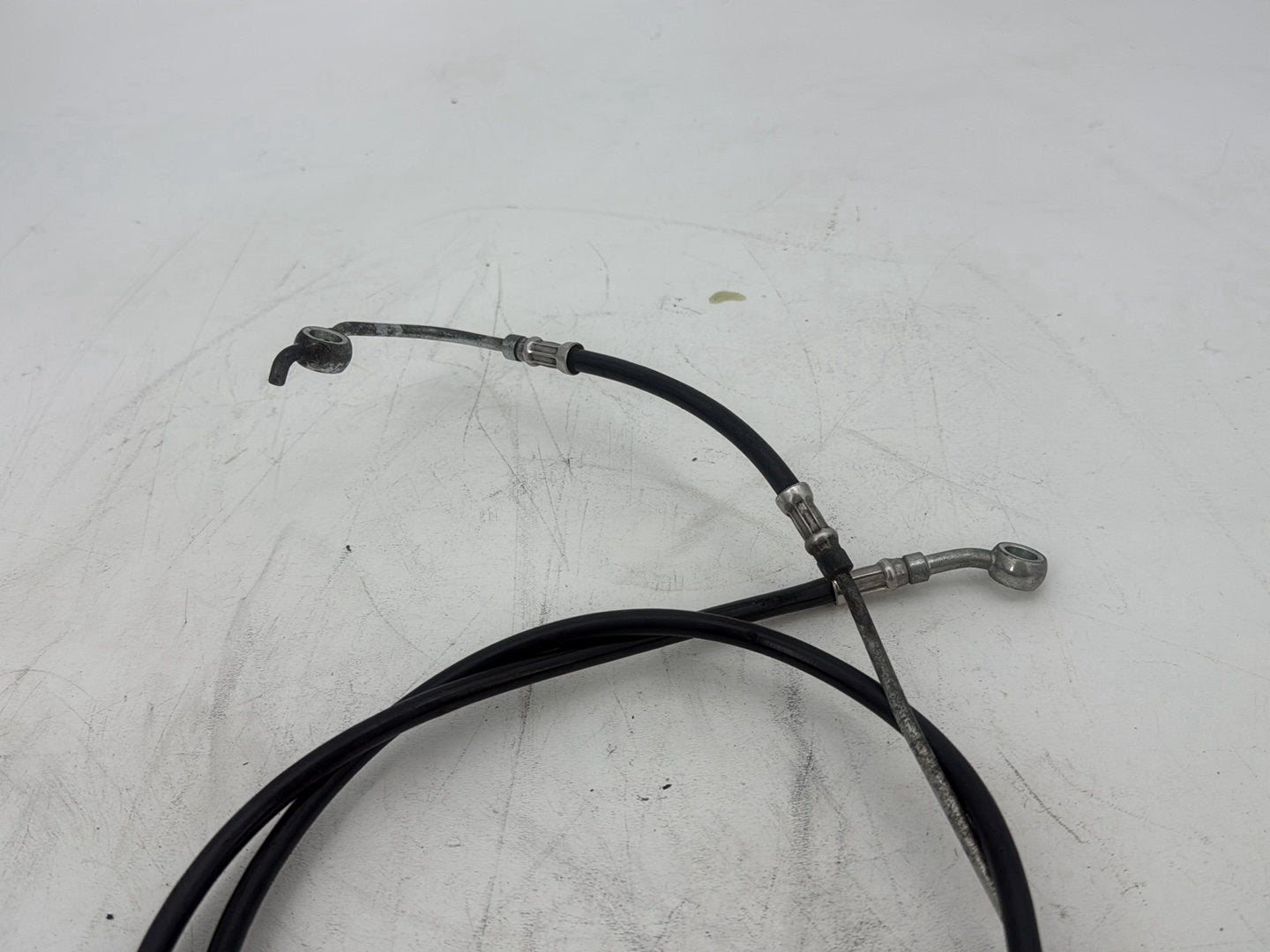 2011 Harley Electra Glide Ultra FLHTK OEM Front Brake Hose Line Pipe ABS