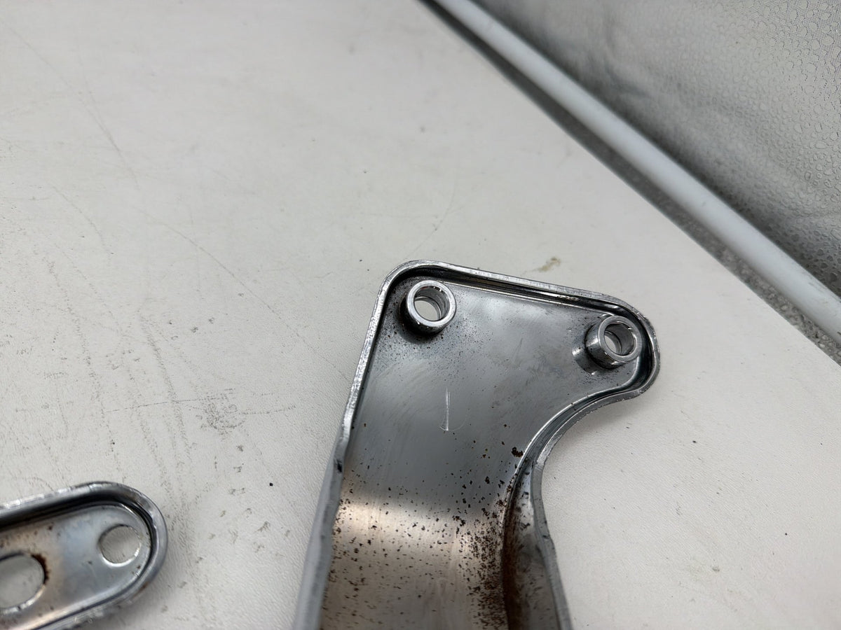2004 Harley Heritage Softail Classic OEM Rear Left Right Fender Struts Bracket