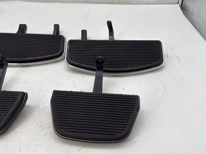 2006 Harley Touring FLHTCI Electra Glide Classic OEM Left Right Driver & Pass Floorboard Foot Rest