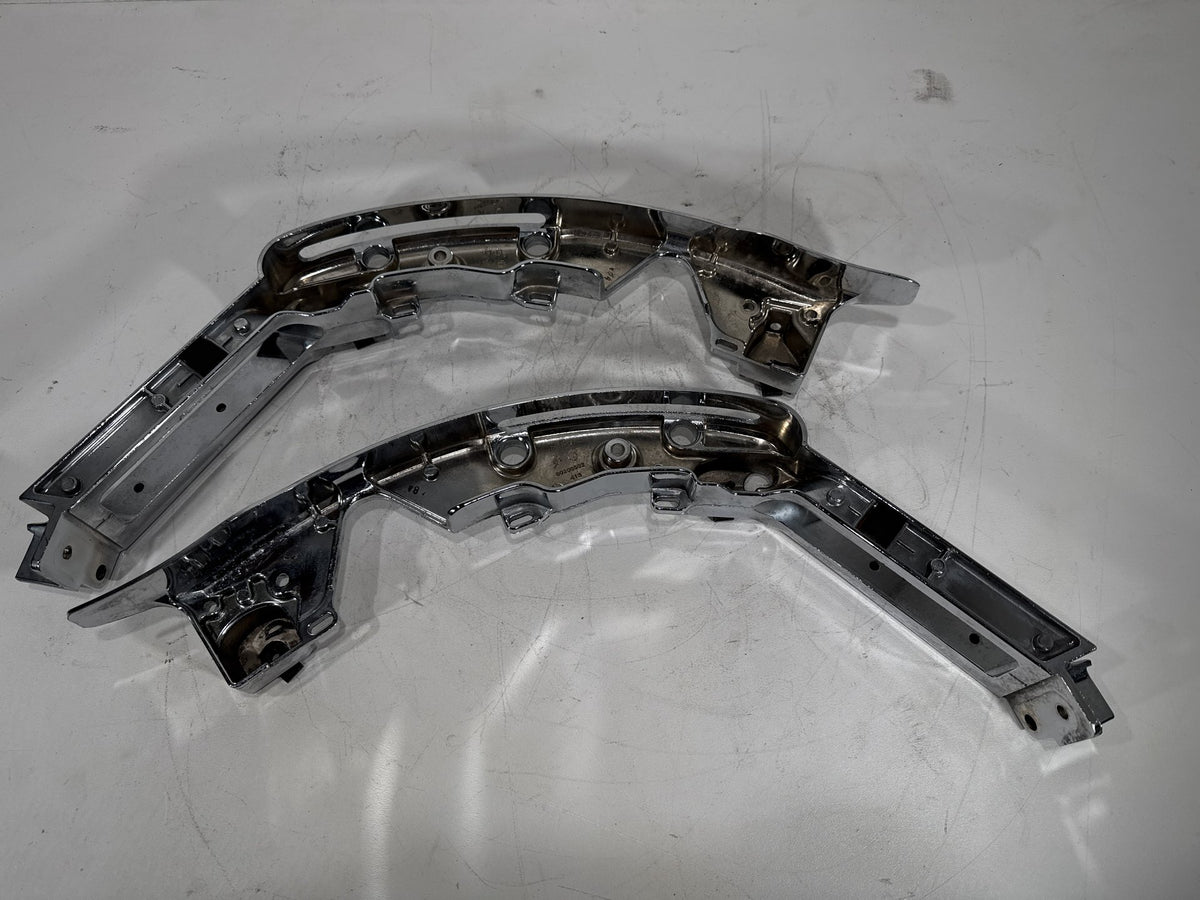 14 Harley Electra Touring Ultra OEM Left Right Saddlebag Fender Struts Brackets