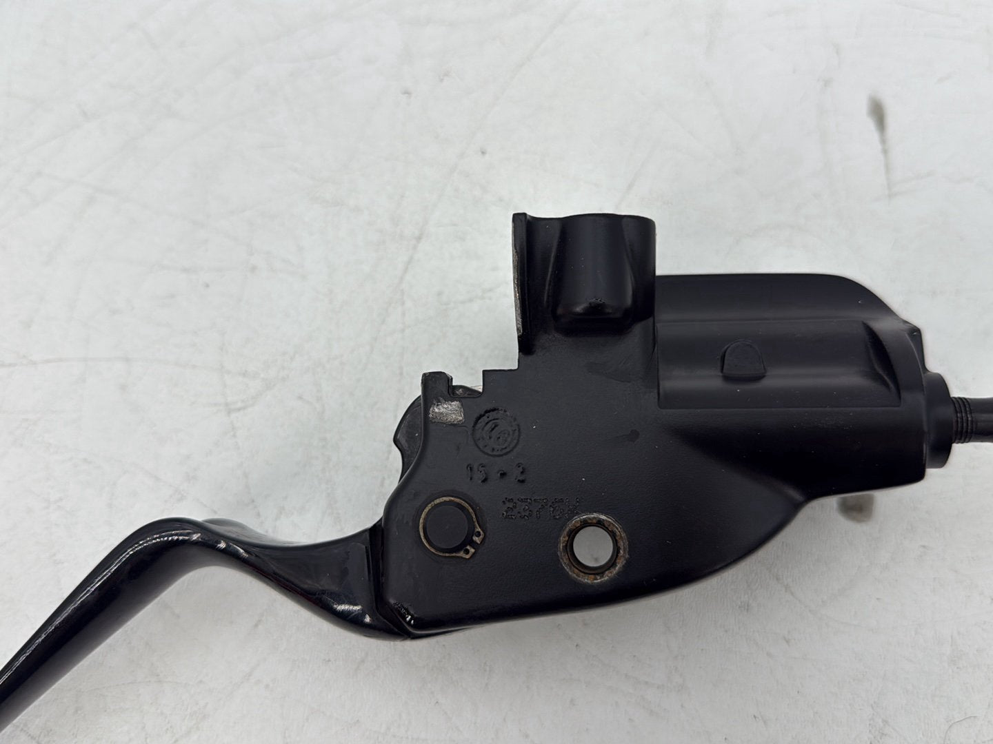 2015 Harley Touring FLHXS Street Glide OEM Front Left Hand Clutch Lever Master Cylinder